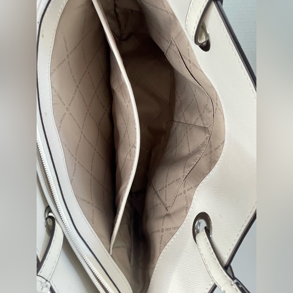 Michael Kors Taupe and Cream Shoulder Bag - Picture 11 of 16